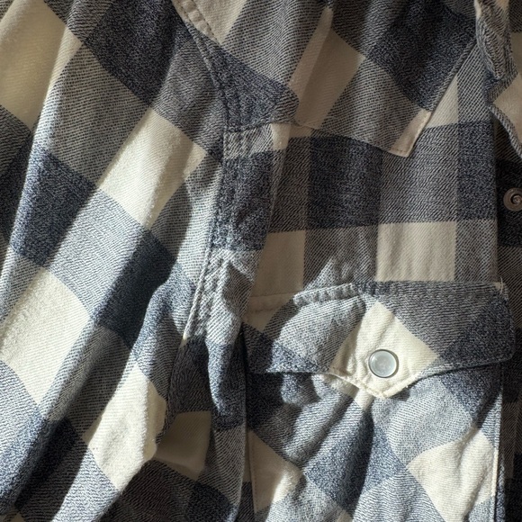Levi's Light Blue and White Plaid Casual Shirt - Picture 3 of 4